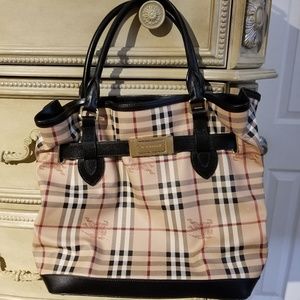 SOLD 🚨🚨🚨Burberry bag